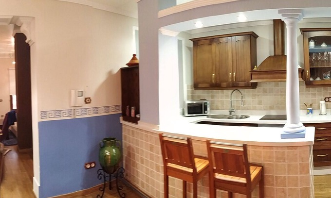 Ubeda Apartment | Cozy Retreat in the Heart of City with Free Garage & Spa