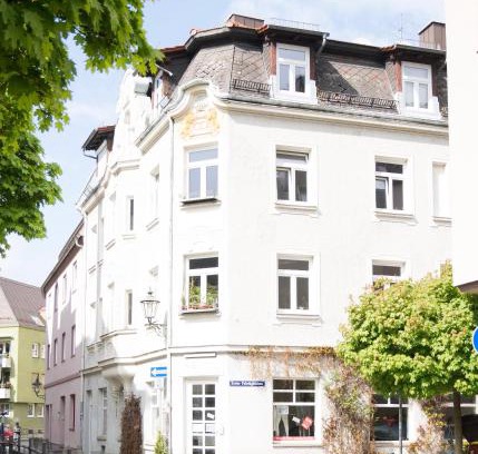 Innenstadt Apartment | Discover Augsburg's Altstadtjuwel: Family-Friendly Stay