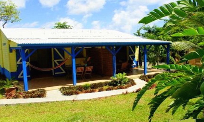 Tartane House | Experience Authentic Comfort: T2 & Garden by the Beach