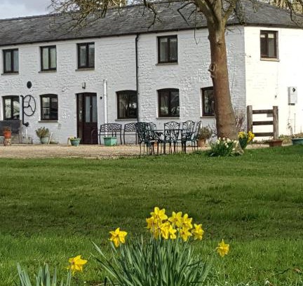 King's Lynn House | Pet-Friendly 1 Barge Cottage: Rated 9.3/10 by Guests