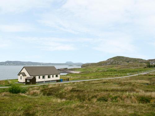 Drumchork House | Bayview Bungalow: Guest Rated 9/10 for an Unforgettable Stay
