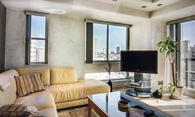 Western Addition Condo | Elegant 1-Bed Condo with Scenic Views, Pool & Spa Access