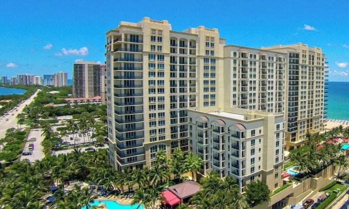 Singer Island Resort | 1 bd condo at Palm Beach Marriott singer Island beach resort and spa