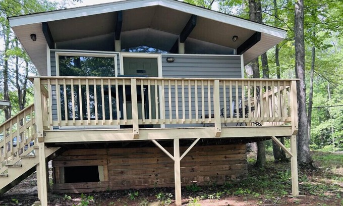 LaGrange Cabin | Tranquil Lakepoint Cabin #5 with Ocean and Lake Views