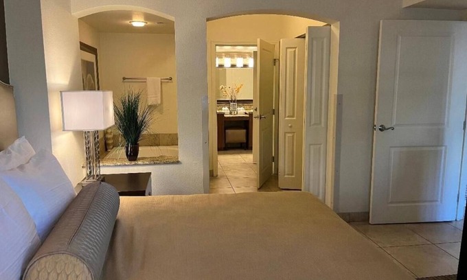 Enterprise Condo | Cozy Condo with Full Kitchen & Laundry, Minutes from Strip