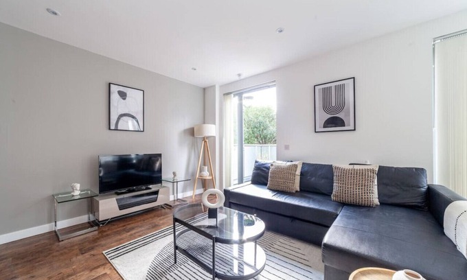 Bromley South Apartment | Comfortable Stay at The Prospect Park Apartments with Spa