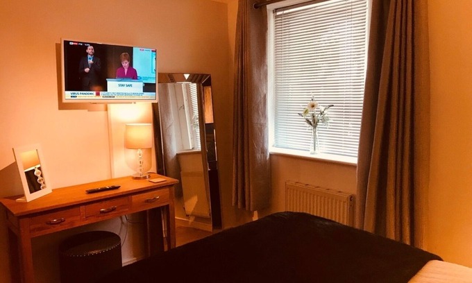 The Docks Apartment | 1 bed apartment, Liverpool Albert Dock - Free Parking.