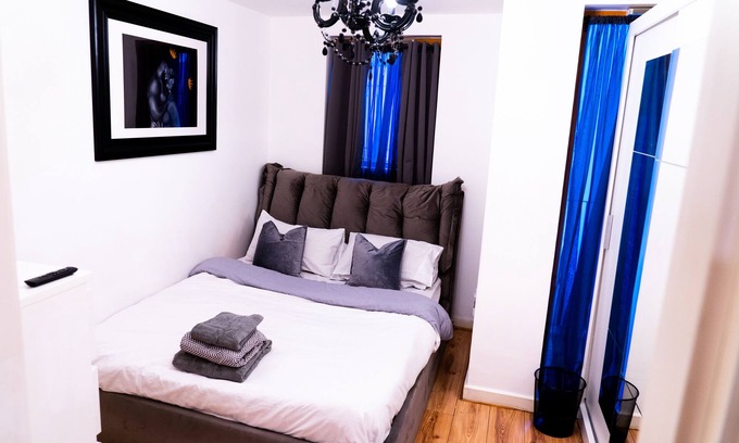 Homerton Apartment | Cozy 1-Bed Apartment in Hackney with Kitchen & Breakfast