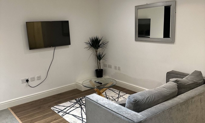 Hoxton Apartment | Stylish 1 Bed Flat in Hoxton Street, Shoreditch - Guest Rated 10/10
