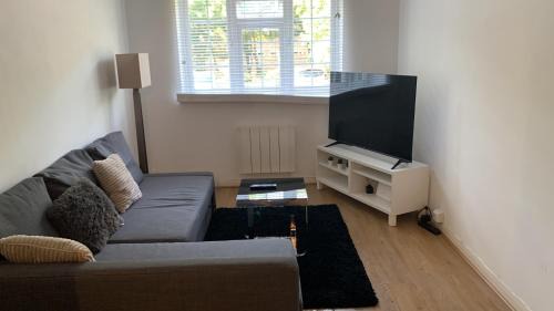 Copers Cope Apartment | Pet-Friendly 1 Bed Flat Service Apartment in Beckenham