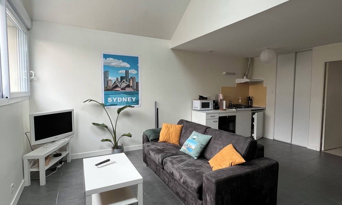 La Chapelle-des-Fougeretz House | Welcoming Vrbo Property with Spa and Breakfast Amenities