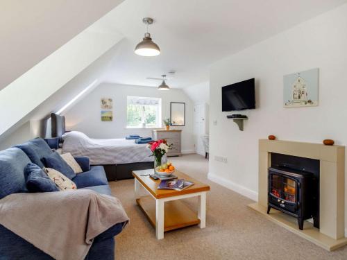 Binham House | Cozy 1 Bed in Binham - Family & Pet Friendly Retreat