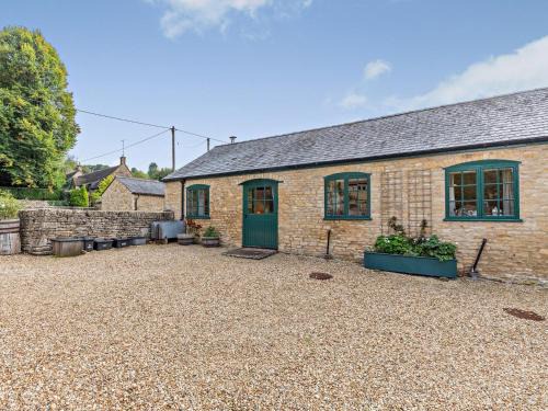 Rendcomb House | Comfortable 1 Bed Retreat in Bourton-on-the-Water