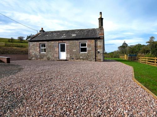 Lockerbie House | Comfortable 1 Bed in Lockerbie - Family & Pet Friendly