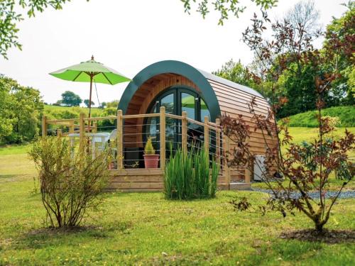 Felinfach House | Cozy 1 Bed Retreat in New Quay with Hot Tub Access