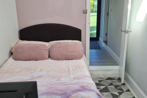 Old Harlow Apartment | Cozy 1 Bed Annex Just 2 Mins from Harlow Mill Station