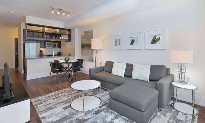 Etobicoke Apartment | Comfortable 1 Bedroom Suite with Pool & Hot Tub Access
