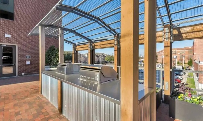 Cityplace Apartment | Comfortable 1 Bedroom Retreat in Uptown Dallas with Parking