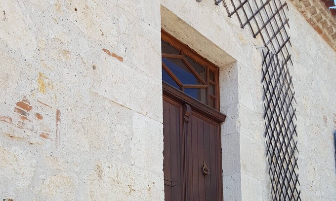 Saint-Loup House | 1 bedroom 2 pers. pool wifi - quiet - security, beautiful park and pool