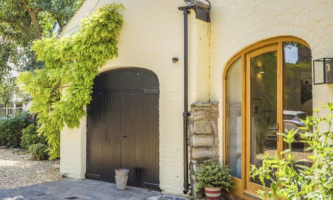 Bidford-on-Avon Cottage | Elegant Split-Level Accommodation in Bidford-On-Avon