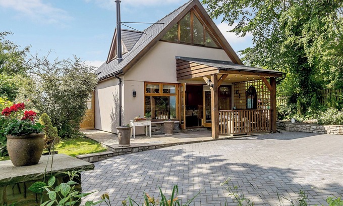 Abergavenny Cottage | Cozy 1 Bedroom Retreat in Treadam near Abergavenny