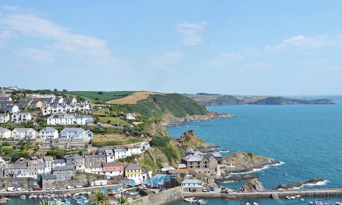 Mevagissey Cottage | Cozy 1 Bedroom Retreat in Mevagissey with Ocean Views