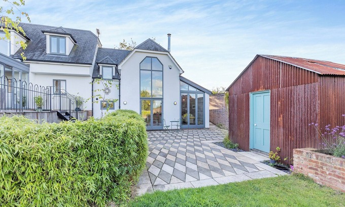 St Michaels Cottage | Explore Nature from Hallmark Annexe: Pet Friendly Retreat