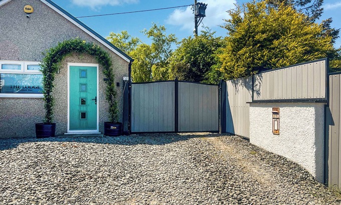 Newton in Furness Cottage | Top-Rated 1 Bedroom Oceanfront Retreat in Ulverston