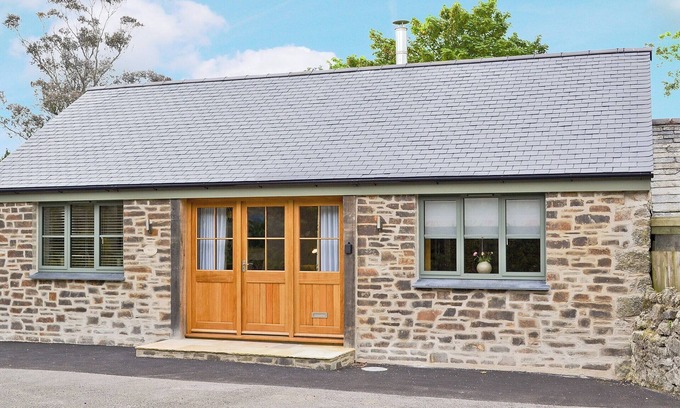 Boscundle Cottage | St Blazey Retreat: Oceanfront 1 Bedroom with Breakfast