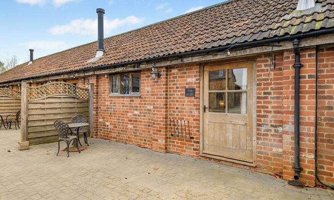 Blaisdon Cottage | Explore Attractions from a Cozy Detached Barn Conversion