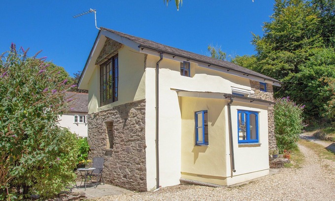 Liskeard Cottage | Cozy 1 Bedroom Retreat in Merrymeet Near Liskeard