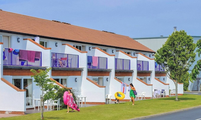 Wigton Apartment | Cozy 1 Bedroom Accommodation with Ocean View in Silloth
