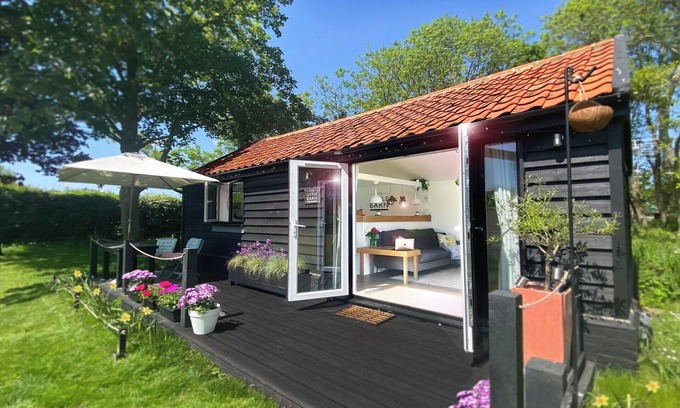 Diss Cottage | Cozy 1 Bedroom Retreat in Hoxne, Ideal for Families