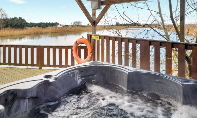 Ely Ski Chalet | 1 bedroom accommodation in Ely