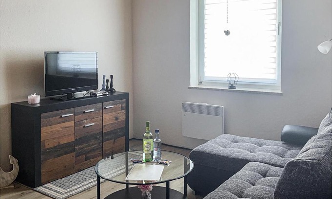 Meldorf Apartment | Family-Friendly 1 Bedroom Apartment in Dithmarschen