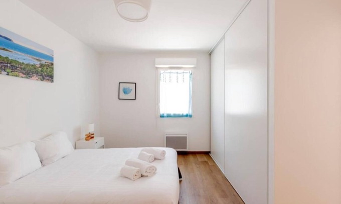 Cap-Ferret Apartment | Cozy 1 Bedroom Apartment with Terrace and Spa Amenities