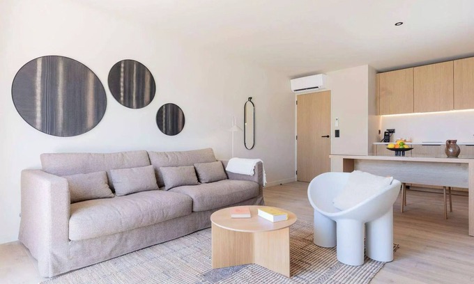 Baillargues Apartment | 1 Bedroom Apartment 2 People Garden View