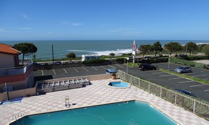 Anglet Apartment | Inviting Oceanfront Getaway with Pool and Spa Access