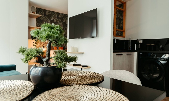 Mulhouse Apartment | Family-Friendly Vrbo Property with Beautiful Lake Views