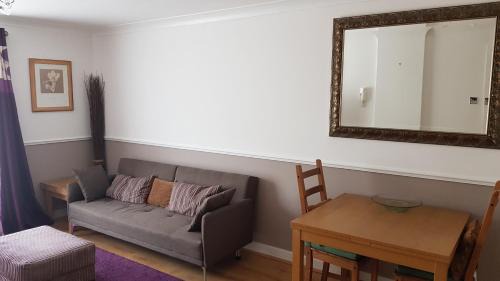 Queenhithe Apartment | Cozy 1 Bedroom Apartment by The Riverbank Near St Paul's