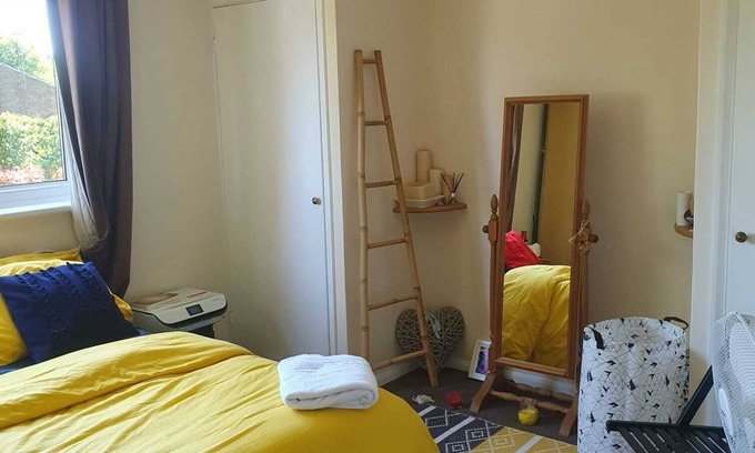 Horsham Apartment | Cozy 1 Bedroom Apartment, 10 Min to City Center
