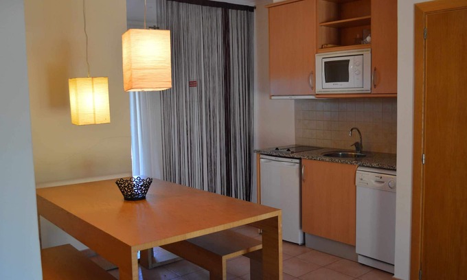 Silves Hotel | Cozy T1 Apartment - Relaxing Countryside Views Await