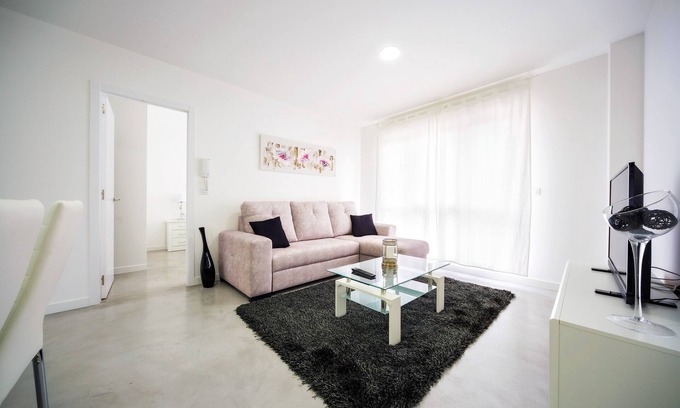 Perillo Apartment | Cozy 1 Bedroom Apartment with Kitchen on Rueiro 17 - 1B