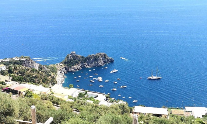 Pogerola Condo | Ocean View Retreat with Private Pool and Hot Tub
