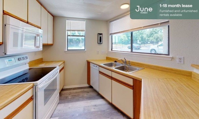Parker Lane Condo | 1 Bedroom Condo (317780) by Houzlet