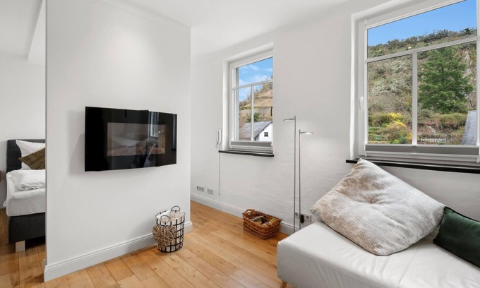 Pommern Apartment | Cozy 1 Bedroom Getaway with Spa and Breakfast in Pommern