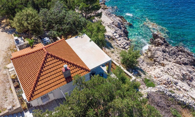 Orebic House | Cozy 1 Bedroom Accommodation with Ocean Views in Potomje