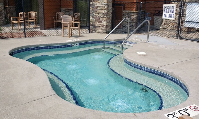 Wisconsin Dells Condo | Relax and Unwind: Vacation Mode Activated with Pool & Spa