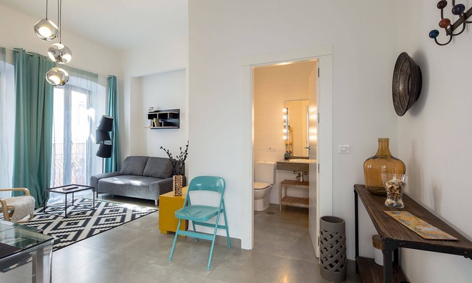 San Gil Apartment | Cozy 1-Bedroom Retreat in Vibrant Macarena with Spa