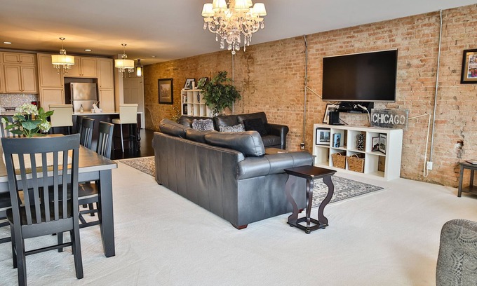 Defiance Apartment | Top-Rated 1 Bedroom Loft with Kitchen in Downtown Defiance